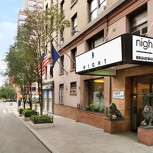 3* Hotel Night Broadway