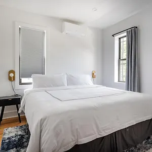  Apartment Modern Three Bedroom Brooklyn Condo-hotel